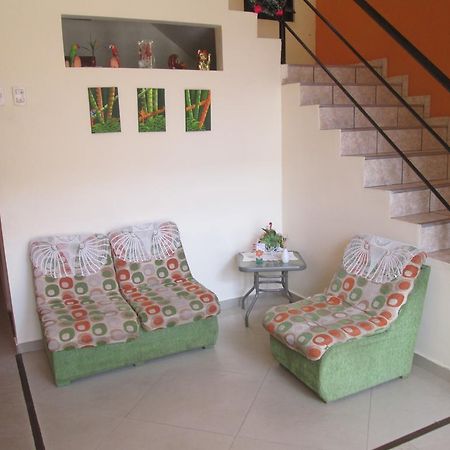Residencia Casa Linda Hotel Iquitos Eksteriør billede