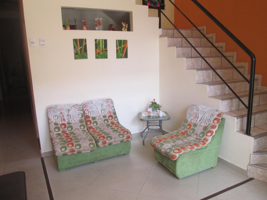 Residencia Casa Linda Hotel Iquitos Eksteriør billede